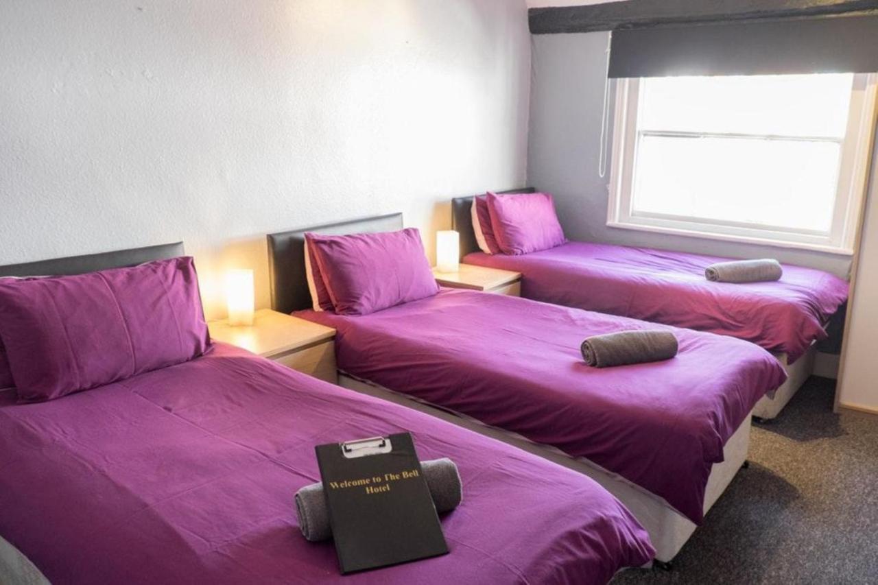 Oyo The Bell Hotel Ходдесдон Экстерьер фото